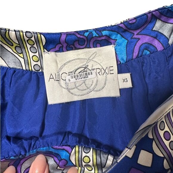 Alice & Trixie Retro Style Abstract Print Silk Shift Dress Size XS - Picture 13 of 13
